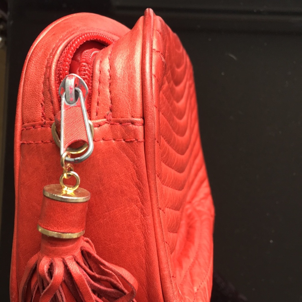 Quilted leather red tassel mini crossbody - Picture 3 of 6